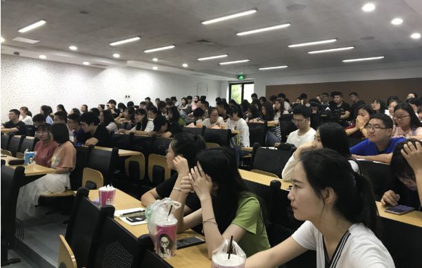 米乐m6大学毕业高收入的专业排名财务管理跻身前5这个不适合女生(图3)